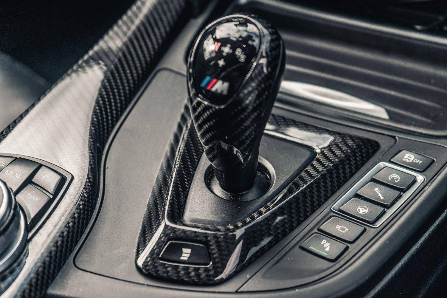 TRE Pre-preg Carbon Fibre Gear Selector Flat Surround for BMW M3 & M4 (2014-2019, F80 F82)